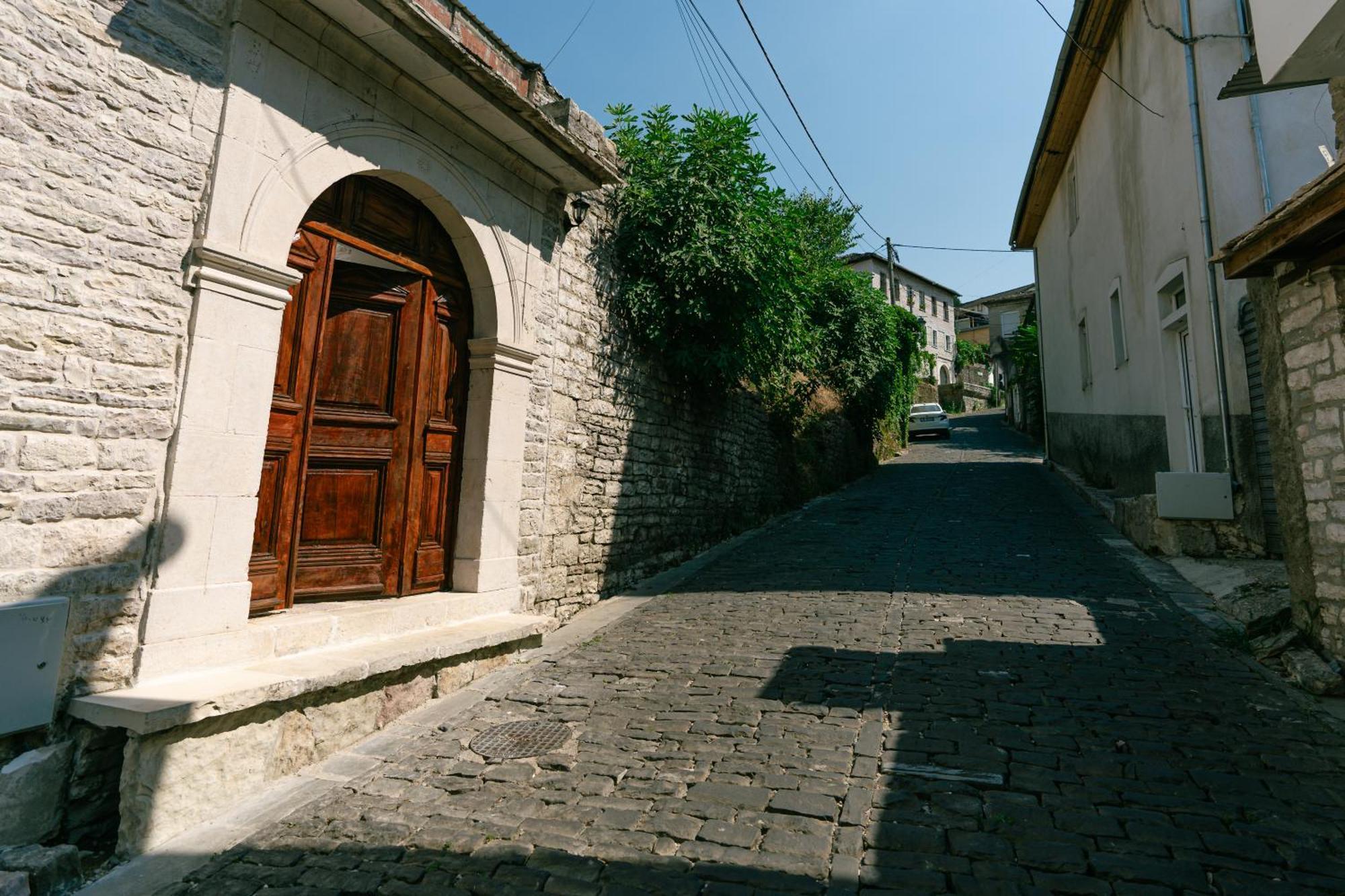 מלון Gjirokastër Petrichor מראה חיצוני תמונה